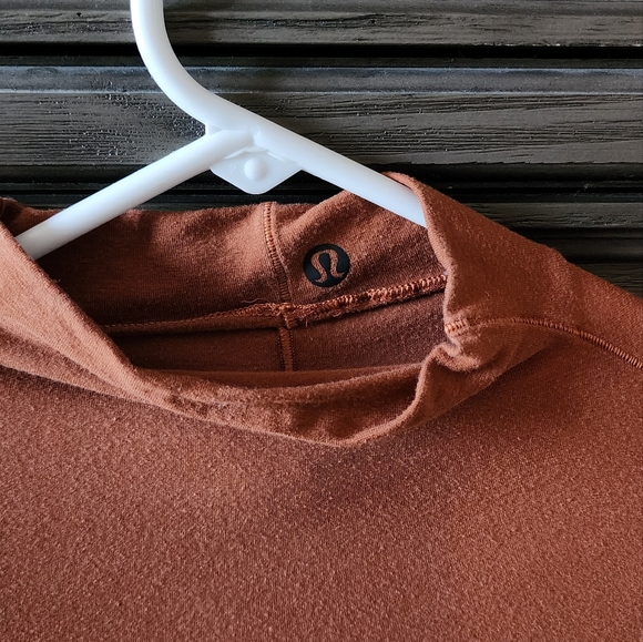 Lululemon Mock neck long sleeve - Picture 4 of 8